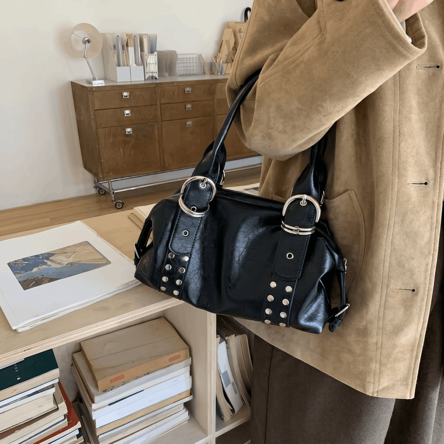 Vendi - Minimalist Shoulder/Handbag - Timefield